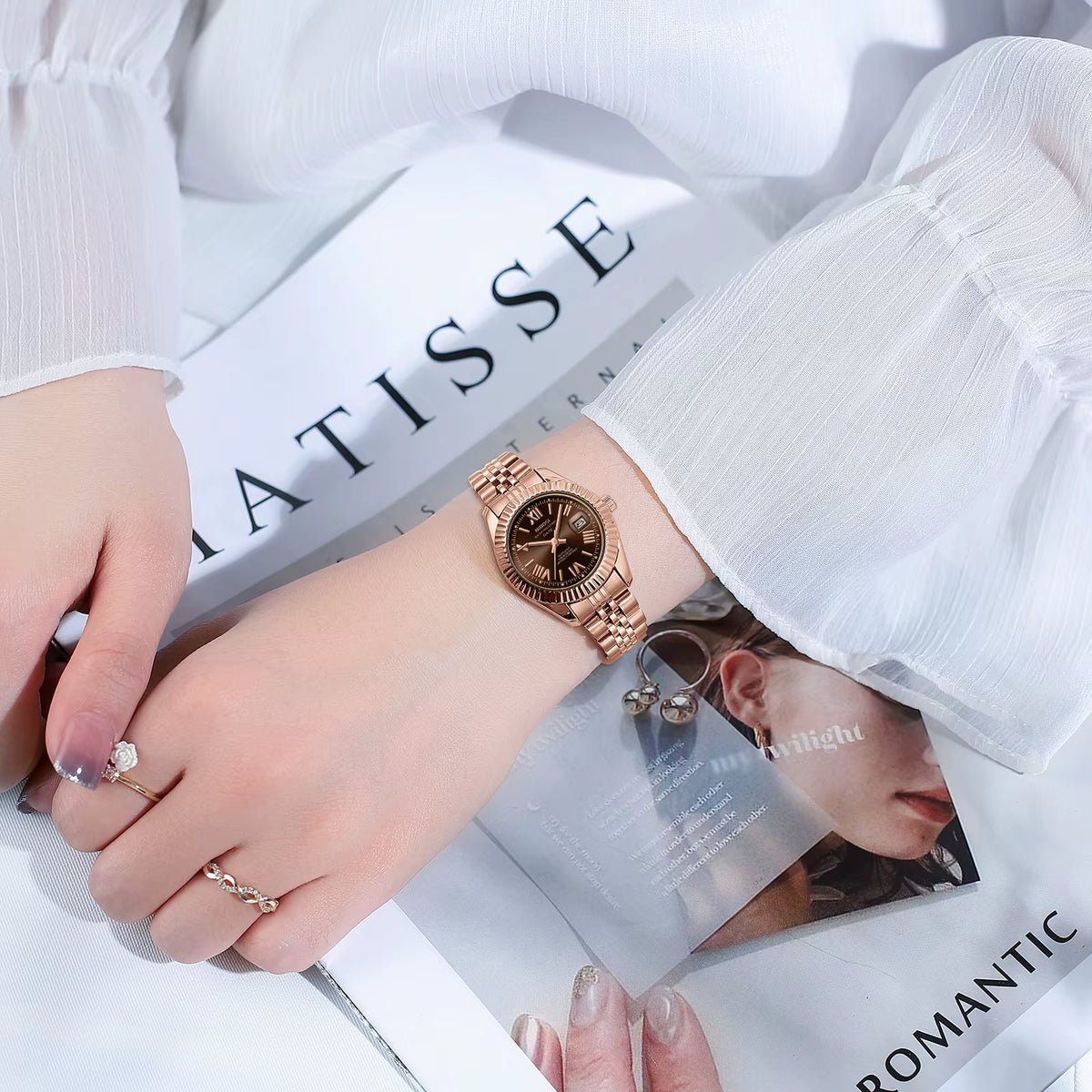 NIBOSI 2681 Elegant Stylish Gold Quartz Date Ladies Watches Fashion Luxury Vintage Women Watch