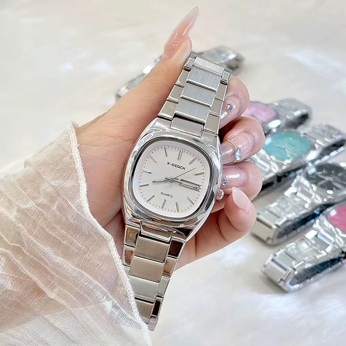 X-GEQCK Lady Fashion Quartz Watch Stainless Steel Glass Dial Pointer Luminous Luxury Butterfly Double Button Women'S